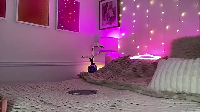 Snapshot of Fitnessbabe69 chatting on 02/08/26, 07:45 Fitnessbabe69 online show from 02/08/26, 07:45