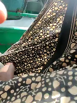 Kolkata   Boy online show from 01/05/25, 04:04