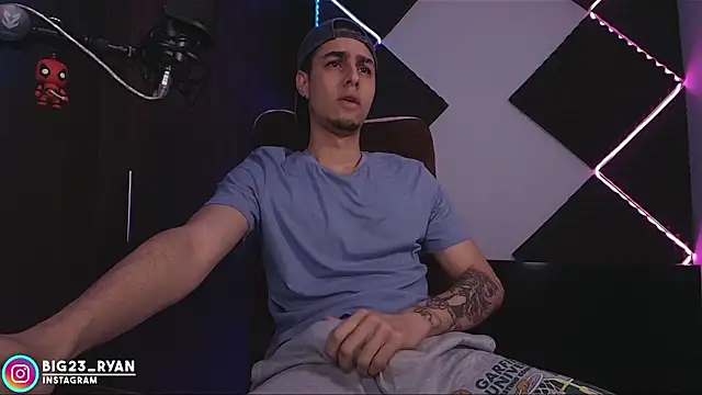 bigryann23 online show from 02/12/26, 09:26