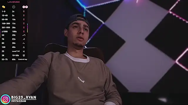 bigryann23 online show from 02/13/26, 03:13