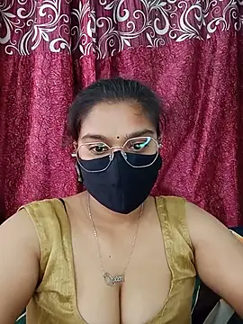 Snapshot of Jasmine_jaaan chatting on 05/19/26, 04:19 Jasmine jaaan online show from 05/19/26, 04:19
