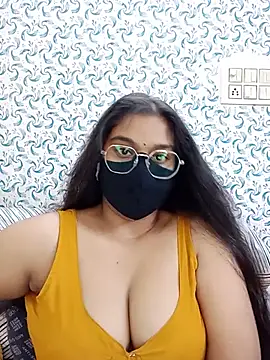 Snapshot of Jasmine_jaaan chatting on 07/06/26, 04:42 Jasmine jaaan online show from 07/06/26, 04:42