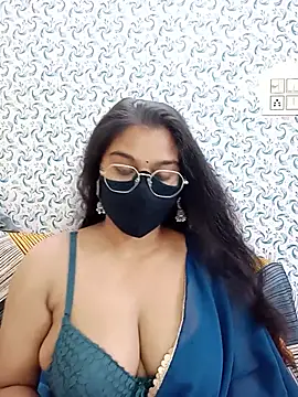 Snapshot of Jasmine_jaaan chatting on 07/15/26, 04:51 Jasmine jaaan online show from 07/15/26, 04:51
